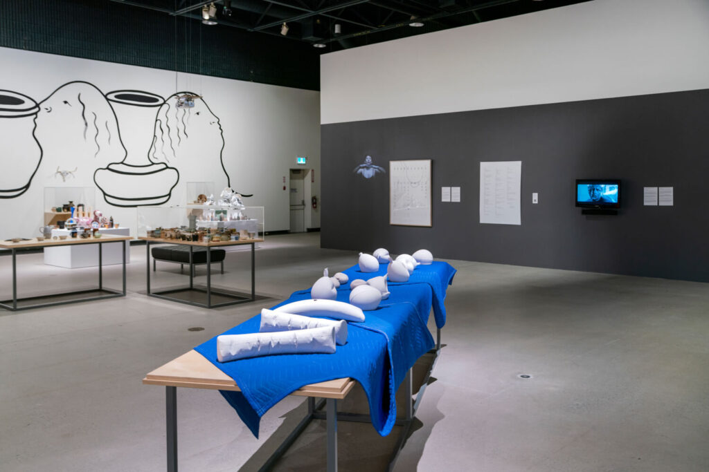 Image for Yuula Benivolski_How To Read A Vessel (2) (1)